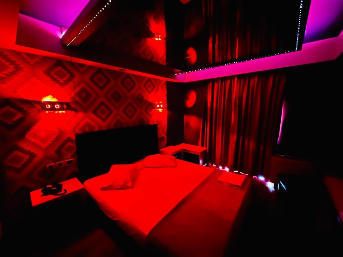 Hotel Prive Скарамангас Экстерьер фото